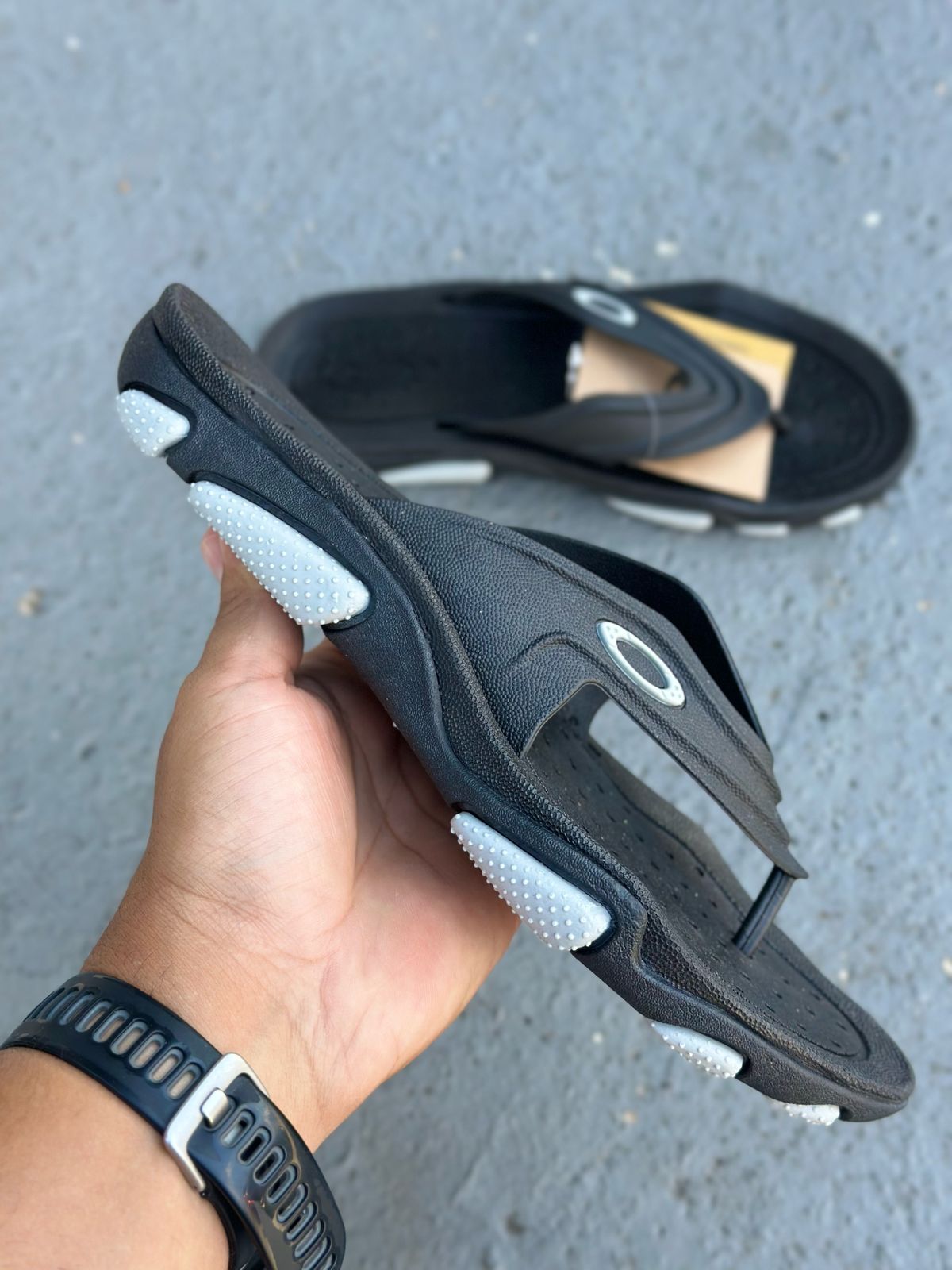 Chinelo Oakley