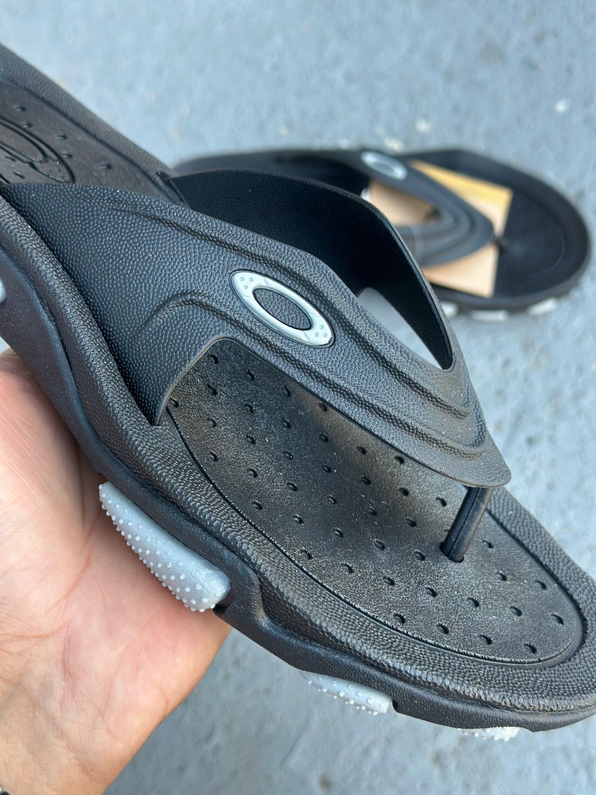 Chinelo Oakley