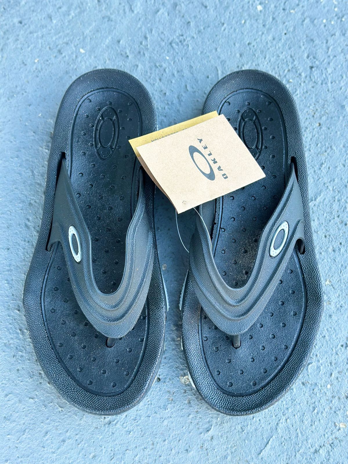 Chinelo Oakley