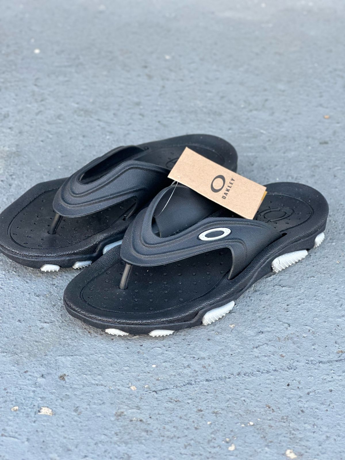 Chinelo Oakley