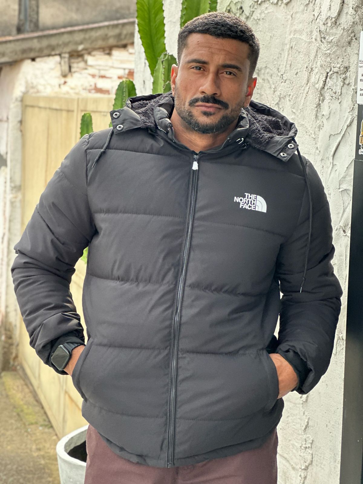 Bobojaco Peluciado Com Fones De Ouvido