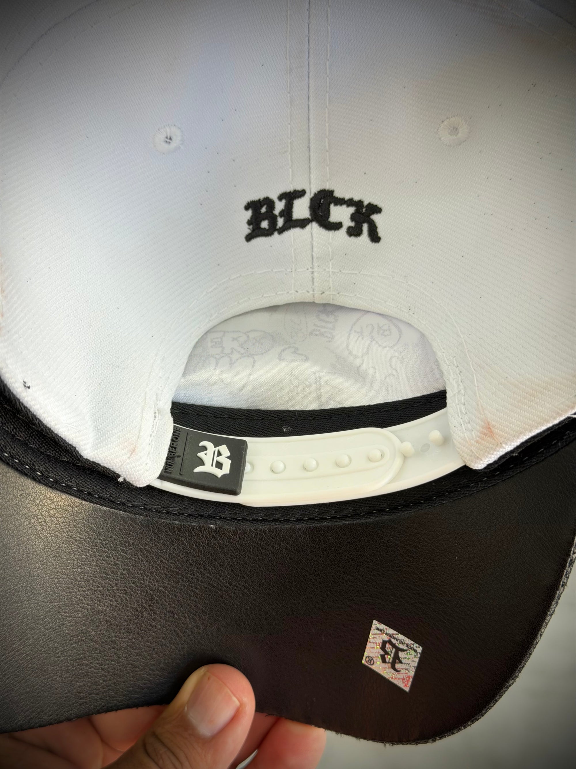 Boné BLCK