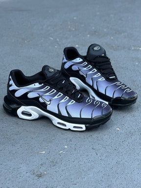 Tenis TN