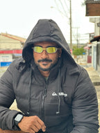 Bobojaco Peluciado Com Fones De Ouvido