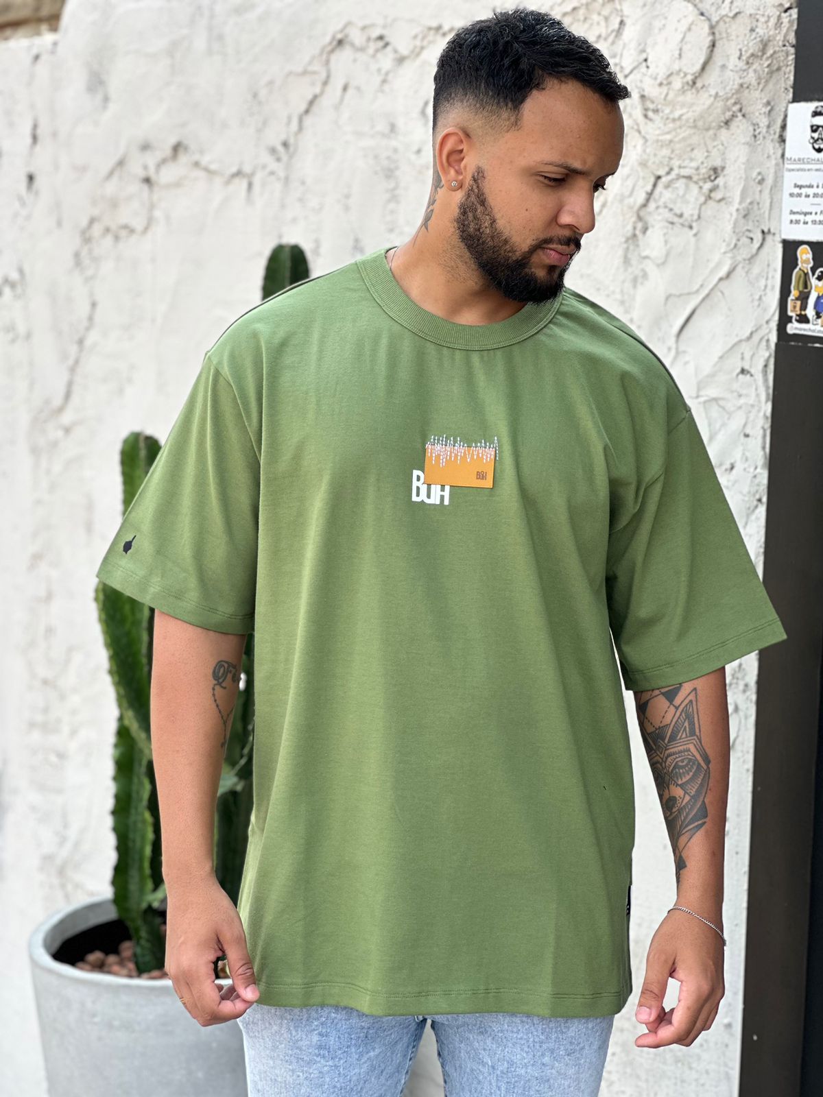 Camiseta Oversized Buh